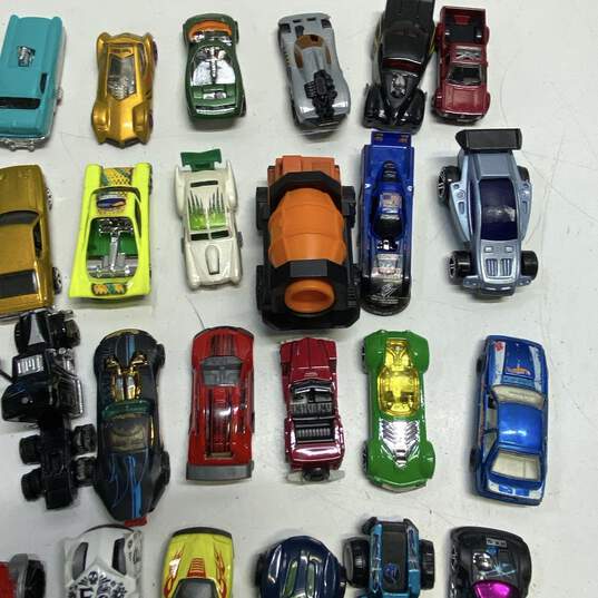 Assorted Box of Loose Diecast Vehicles Cars Trucks Bundle Lot image number 6