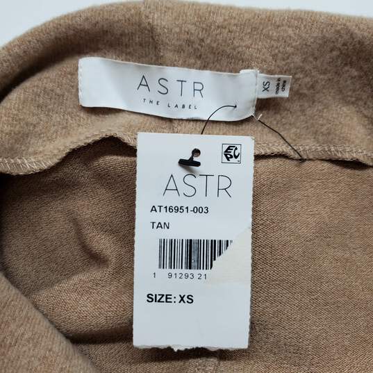 ASTR The Label Asymmetrical Off Shoulder Long Sleeve Sweater Women's Size XS image number 3