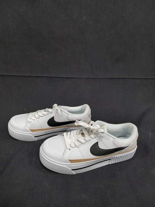 Nike Women's Court Legacy Lift Casual Low Sneakers Size 8 image number 2