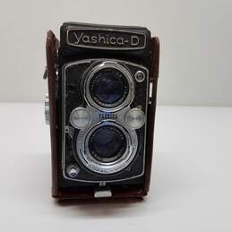 Vintage Yashica Camera in Case - Untested