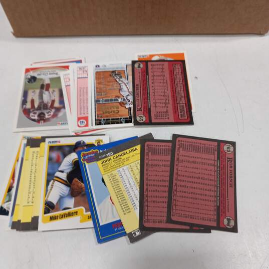 Sports Cards Bundle in 1 Box image number 5