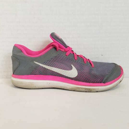 Elaborar Negligencia hacerte molestar Buy the Nike Flex Run Girls youth shoe size 2Y Color Pink Gray |  GoodwillFinds