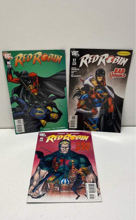DC Red Robin Comic Books image number 4