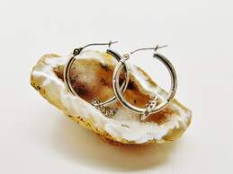 14K White Gold Lattice Heart Charm Tube Hoop Earrings For Repair 1.1g alternative image