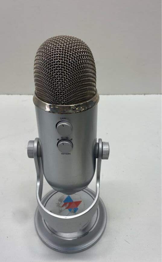 Yeti USB Microphone Cool Grey image number 5