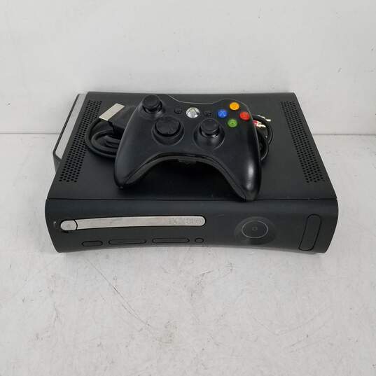 XBox 360 - Gears of War console, 2 controllers, 9 games for Sale