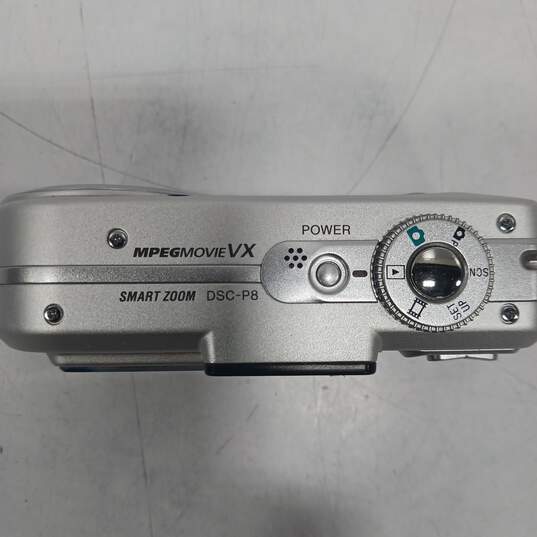 Sony CyberShot 3.2MP Digital Camera W/ Camera Bag image number 5