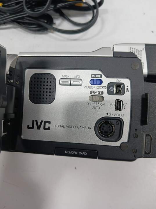 JVC Mini DV 700x Digital Zoom Camcorder With Camera Bag & Accessories image number 3