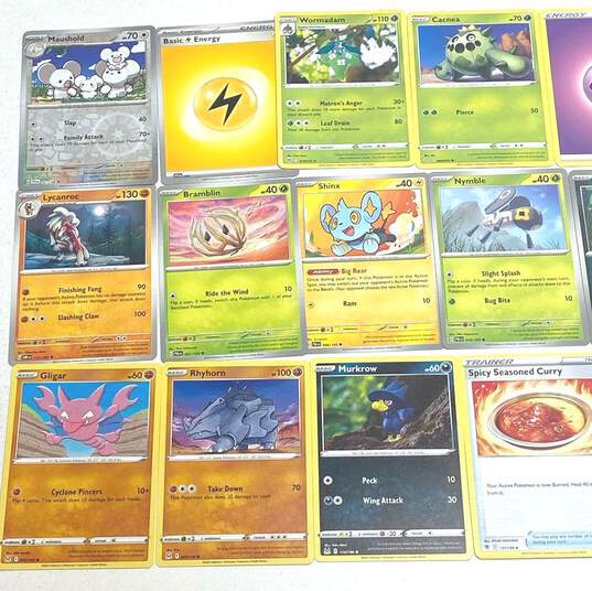 Assorted Pokémon TCG Common, Uncommon and Rare Trading Cards (600 Plus Cards) image number 4