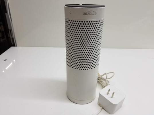 Amazon Echo (1st Generation) Alexa White Smart Speaker image number 3