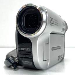 Sony Handycam DCR-DVD92 DVD Camcorder