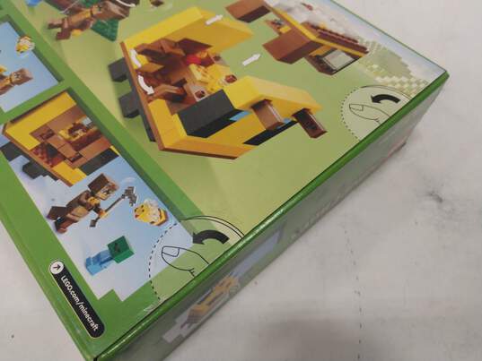 Bundle of 2 Sets of Lego Minecraft Set In Box image number 5