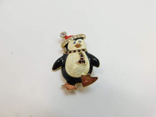 VNTG/MOD Icy Rhinestone Enamel Snowman & Penguin Brooches 108g image number 6