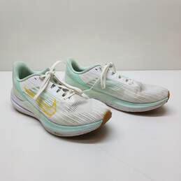 Nike Women's White Air Winflo 9 Road Running Shoes Size 9 alternative image