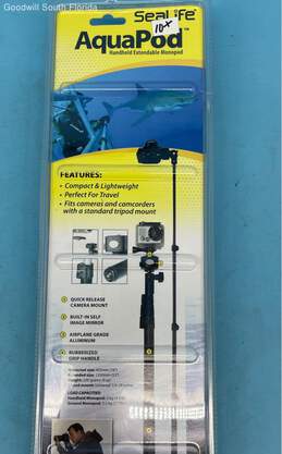 SealLife Aqua Pod Mini Handheld Extendable Camera Monopod alternative image