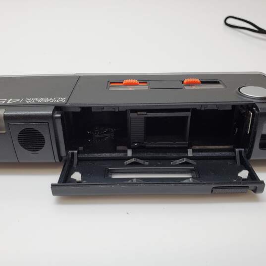 Minolta Autopak 450E Pocket Film Camera W/ Leather Case Untested image number 3