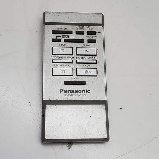 Classic Panasonic VHS Video Cassette Recorder Model PV-1231R w/ Remote Untested image number 2