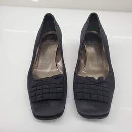 Salvatore Ferragamo Women's Black Satin Square Toe Kitten Heels Size 9 w/COA