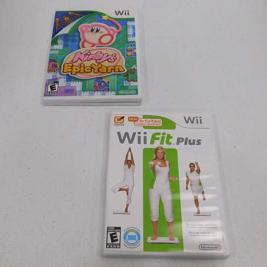 Nintendo Wii w/ 2 Games Kirby's Epic Yarn image number 8