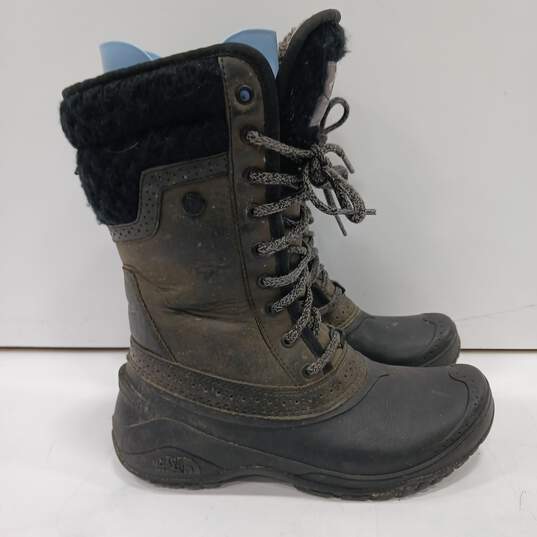 Women's Black The North Face Boots Size 6 image number 3