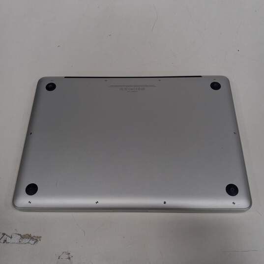Apple 13-Inch Mid-2012 Mac Book Pro image number 4