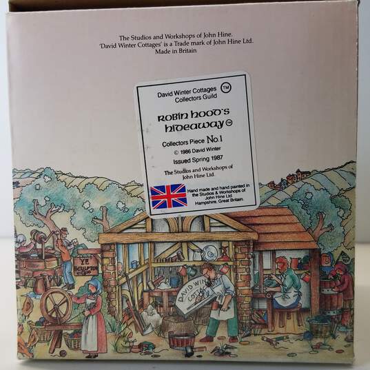 David Winter Cottages Robin Hood's Hideaway 1986 Collectors Guide image number 6