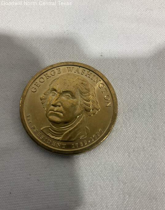 2007 D George Washington Presidential Dollar image number 2