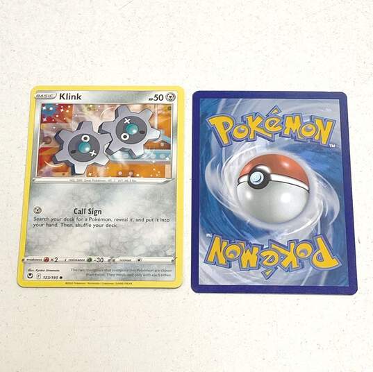 Assorted Pokémon TCG Common, Uncommon and Rare Trading Cards (600 Plus Cards) image number 3