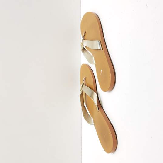 Buy the Tory Burch Women's Gold Leather Flip Flop Sandals Size  |  GoodwillFinds