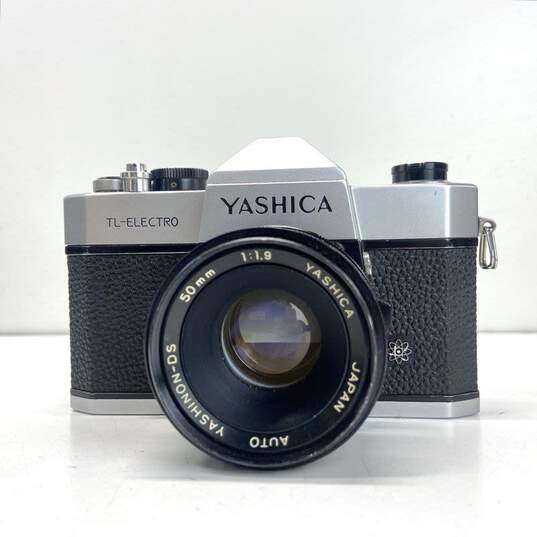 Yashica TL Electro 35mm SLR Camera with 50mm 1.9 Lens image number 1