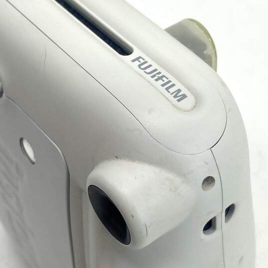 Fujifilm Instax Mini 11 Instant Camera image number 2
