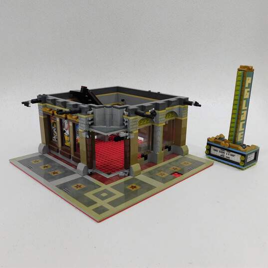 Lego Creator Expert Modular Buildings Collection 10232 Palace Cinema Build Set image number 2