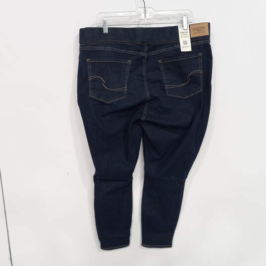 Levi's Women's Blue Denim Jeans Size 35x28in image number 2