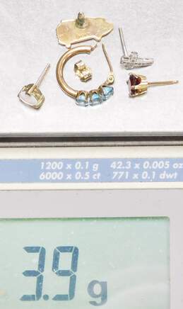 3.9g. 10KT Gold Scrap & Stones alternative image