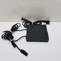 Microsoft Model 1661 Laptop Docking Station & Charger For Surface Pro 3 / Pro 4