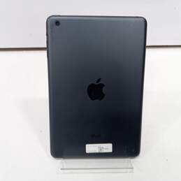 Apple iPad Mini 16GB Tablet Model A1432 alternative image