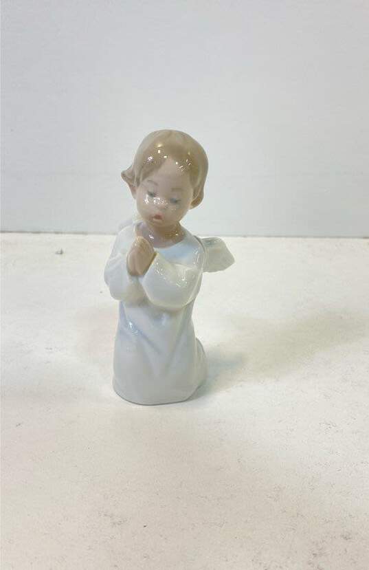 Lladro Angel Praying Figurine 4538 A23N image number 1