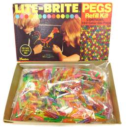 VNTG Hasbro Brand Lite-Brite Pegs Refill Kit (5455 Unit) w/ Original Box