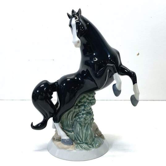 NAO / Disney Collection 10in Tall -Khan, the Horse- Porcelain Statue image number 1