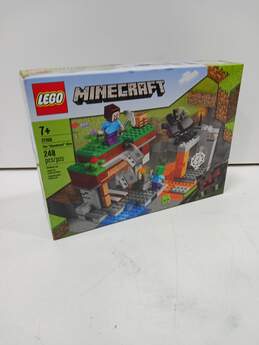 Lego Minecraft The "Abandoned" Mine Building Toy Set NIB
