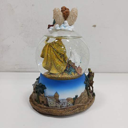 The San Francisco Music Box Company Little Town of Bethlehem Musical Snow Globe image number 4