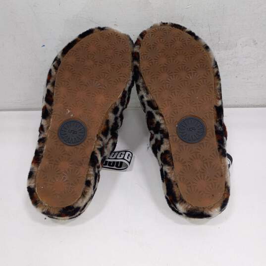 Ugg Yeah Leopard Print Slippers Size 9 image number 6