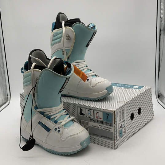 NIB Womens WMS Freestyle Blue White Round Toe Snowboarding Boots Size 7 image number 2