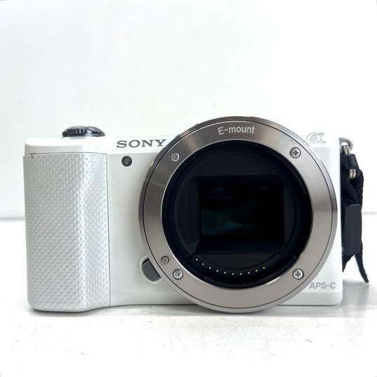 Sony Alpha a5000 20.1MP Mirrorless Digital Camera image number 1