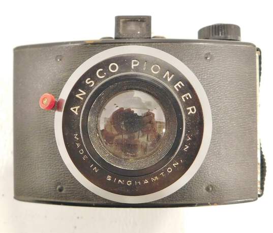 VNTG Ansco Pioneer Brand Black Film Camera (Parts and Repair) image number 2