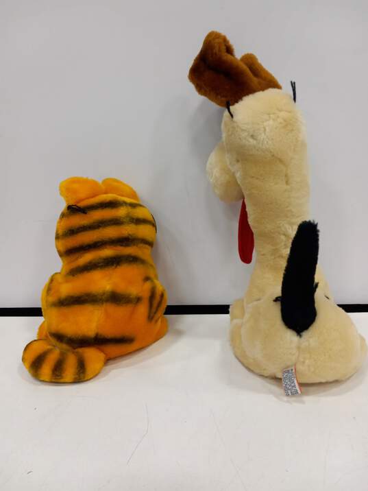 United Feature Syndicate Pair of Odie & Garfield Plush Toys image number 3