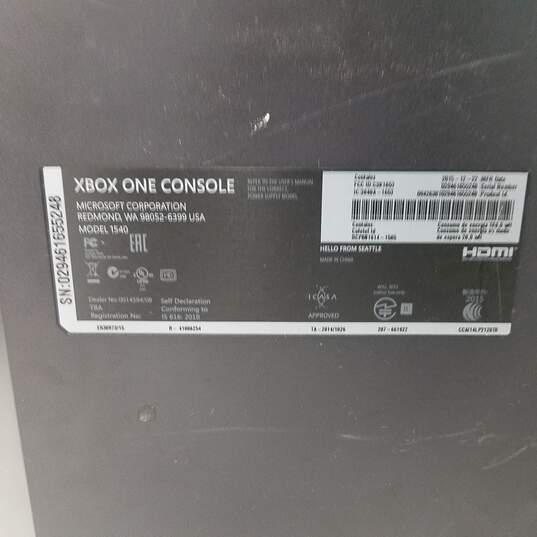 Xbox One 500GB Console image number 2