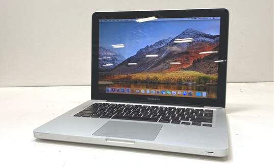 Apple MacBook Pro 13.3" w/ OS High Sierra 256GB Intel Core 2 Duo image number 6