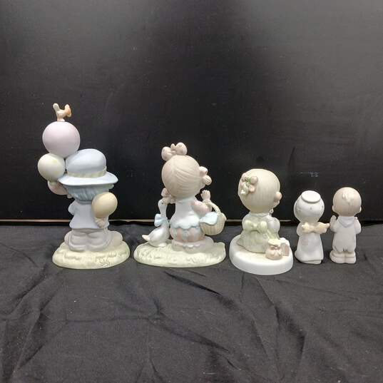 Bundle of Precious Moments Figurines image number 4