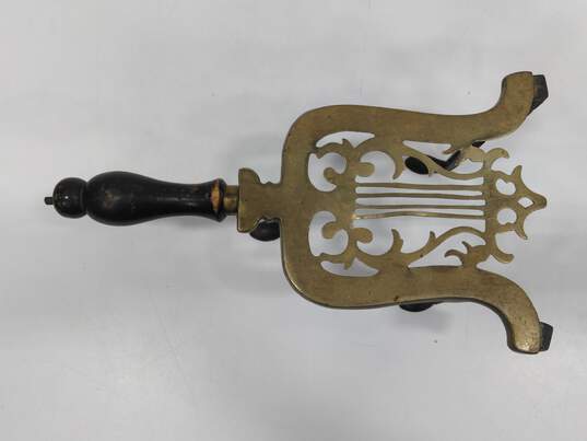 Vintage Brass & Metal Lyre Trivet image number 3